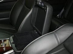 2013款 3.5L CVT 四驱全能版 7座