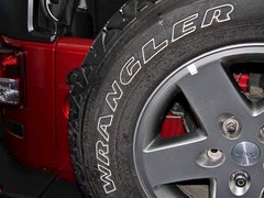 2013款 3.6L 撒哈拉两门版 4座