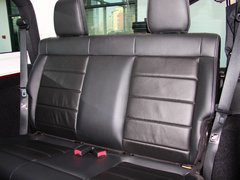 2013款 3.6L 撒哈拉两门版 4座