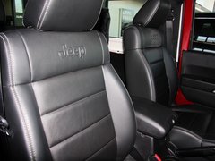 2013款 3.6L 撒哈拉两门版 4座