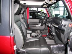 2013款 3.6L 撒哈拉两门版 4座