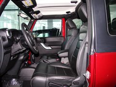 2013款 3.6L 撒哈拉两门版 4座