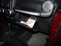 2013款 3.6L 撒哈拉两门版 4座