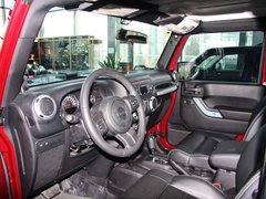 2013款 3.6L 撒哈拉两门版 4座