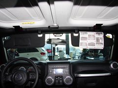 2013款 3.6L 撒哈拉两门版 4座