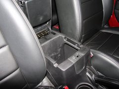 2013款 3.6L 撒哈拉两门版 4座