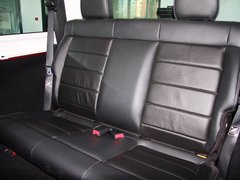 2013款 3.6L 撒哈拉两门版 4座