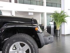 2013款 3.6L 撒哈拉两门版 4座