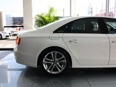 2013款 4.0TFSI quattro