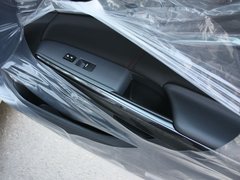 2013款 2.0L 自动 SE