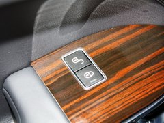 2013款 5.0L V8 NA Vogue 5座