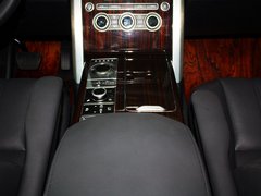 2013款 5.0L V8 NA Vogue 5座