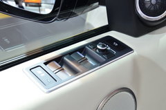 2013款 5.0L V8 NA Vogue SE 5座