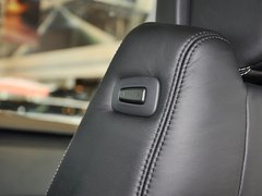 2013款 5.0L V8 NA Vogue SE 5座