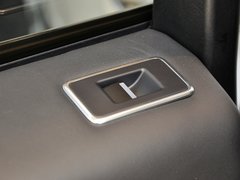 2013款 5.0L V8 NA Vogue SE 5座