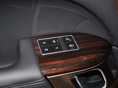 2013款 5.0L V8 NA Vogue SE 5座