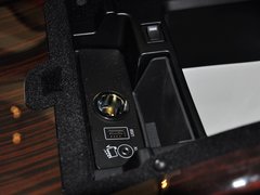 2013款 5.0L V8 NA Vogue SE 5座