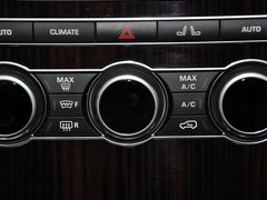 2013款 5.0L V8 NA Vogue SE 5座