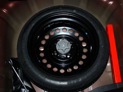2012款 XL 1.6L 自动 尊贵版
