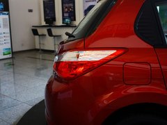 2012款 XL 1.6L 自动 尊贵版