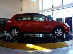 2012款 XL 1.6L 自动 尊贵版