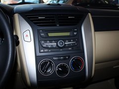 2012款 XL 1.6L 自动 尊贵版