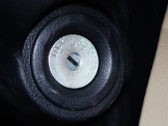 2012款 XL 1.6L 自动 尊贵版