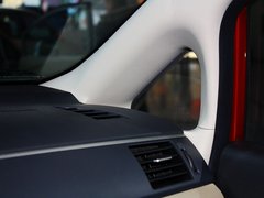 2012款 XL 1.6L 自动 尊贵版