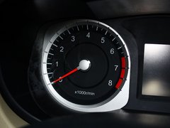 2012款 XL 1.6L 自动 尊贵版