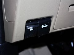 2012款 XL 1.6L 自动 尊贵版