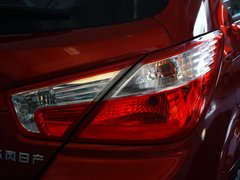 2012款 XL 1.6L 自动 尊贵版