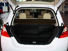 2012款 XL 1.6L 手动 尊贵版