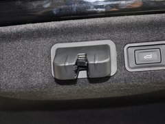 奥迪A8 2013款 30FSI 专享型