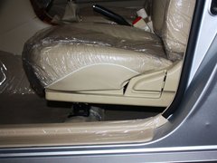 2013款 1.5L 手動 標(biāo)準(zhǔn)型