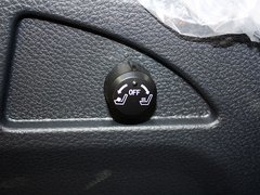 2012款 2.2T 自动 锋芒旗舰型 5座