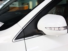 2012款 2.2T 自动 锋芒旗舰型 5座
