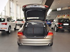 2013款 30FSI 标准型