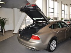 2013款 30FSI 标准型