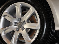 2013款 30FSI 标准型