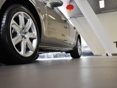 2013款 30FSI 标准型