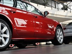 2013款 30FSI 标准型