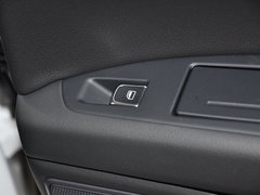 2013款 30FSI 标准型