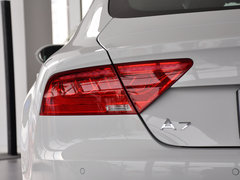 2013款 30FSI 标准型