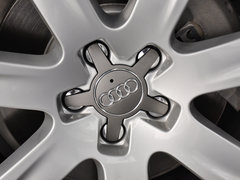 2013款 30FSI 标准型