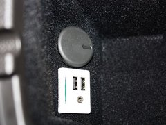 2013款 3.0L 自动 舒适型 5座