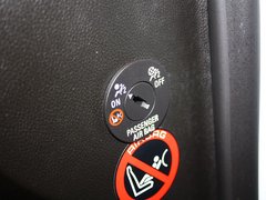 2013款 3.0L 自动 舒适型 5座