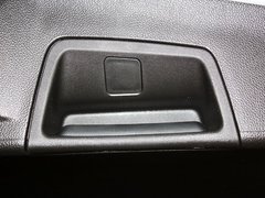 2013款 3.0L 自动 舒适型 5座
