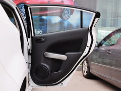2012款 劲翔三厢 1.5L 手动 炫动时尚版