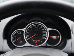 2012款 劲翔三厢 1.5L 手动 炫动时尚版