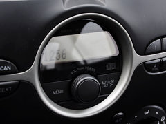 2012款 劲翔三厢 1.5L 手动 炫动时尚版